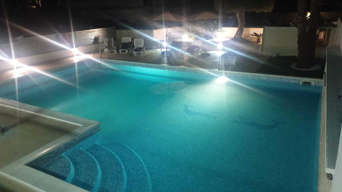 Villa 117 con piscina - Housity