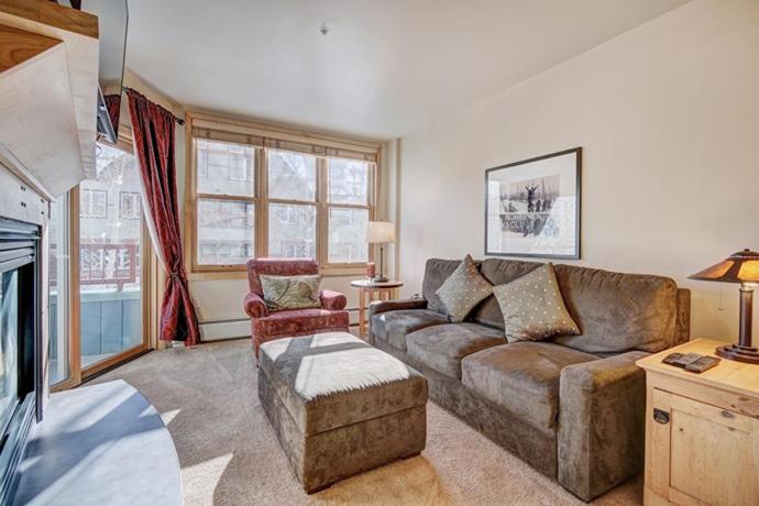 Silver Mill 8167 - 1Br-Walk to Slopes! Kids Ski Free! condo - Housity