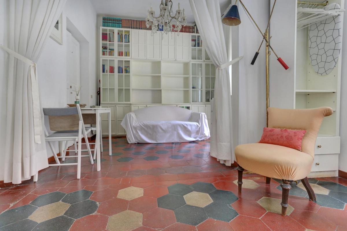 Charming Colosseum - Housity