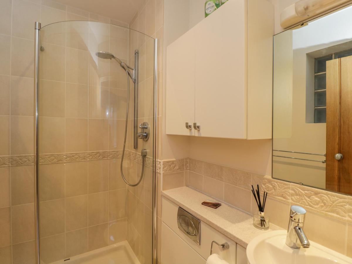 The Coach House - Housity