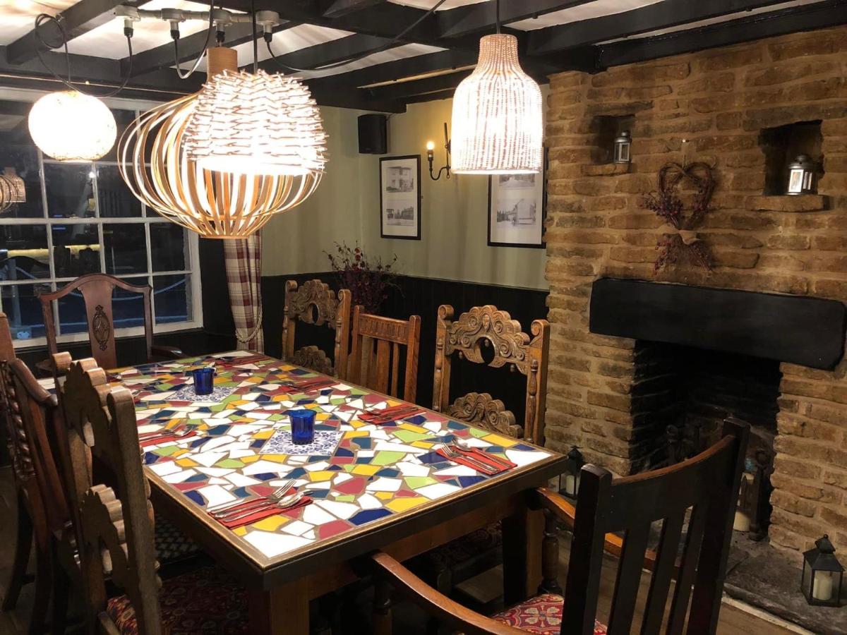 The Lethbridge Arms - Housity