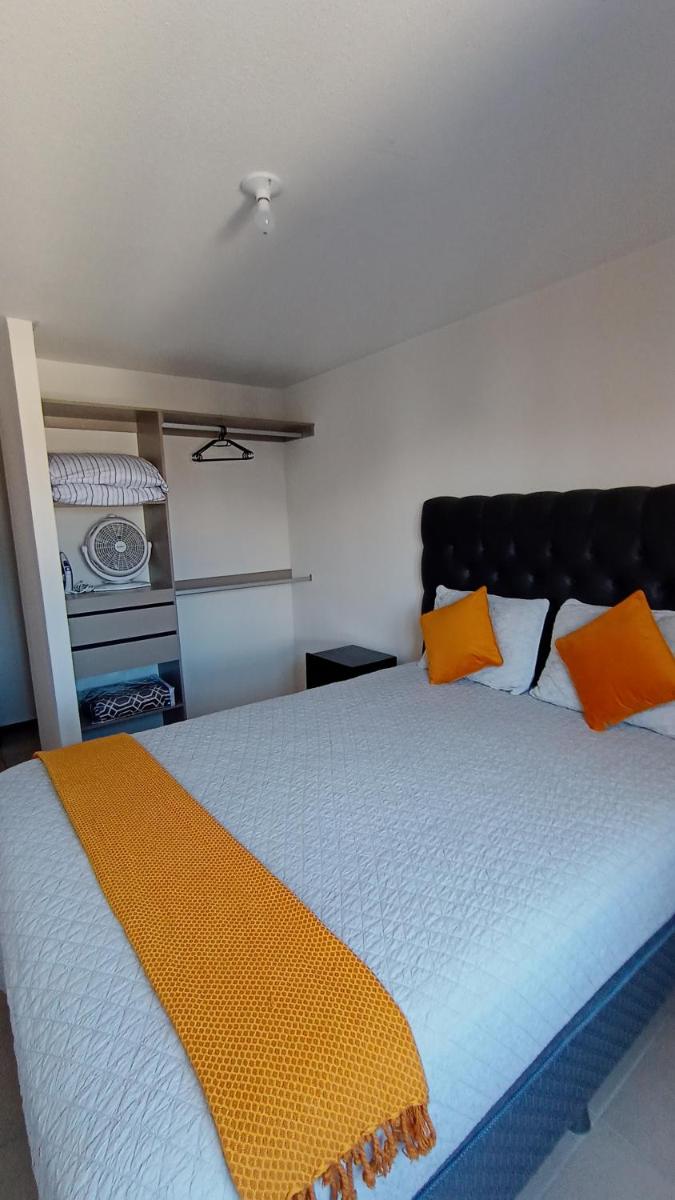 Apto. Con Piscina Climatizada - Housity