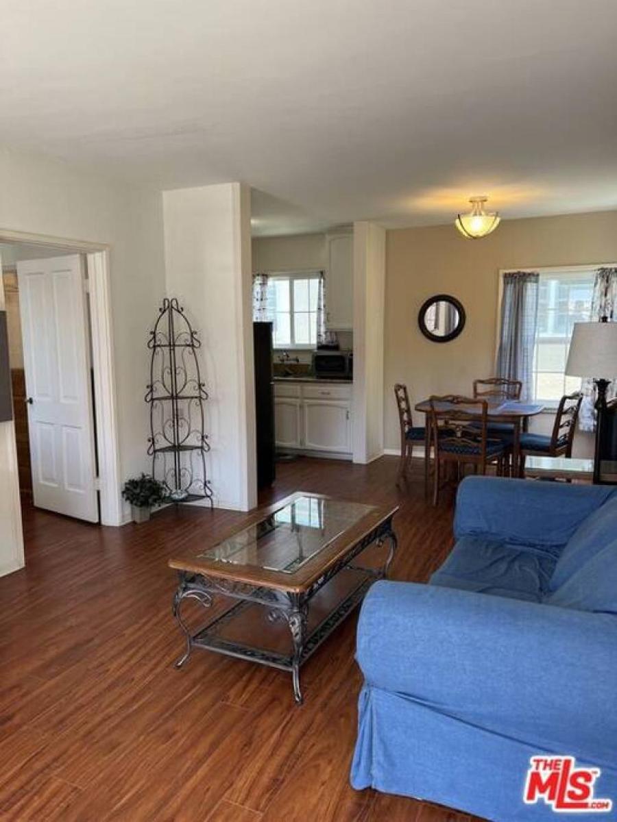 Lovely 1 Bedroom Apartment in Santa Monica, CA D - Housity