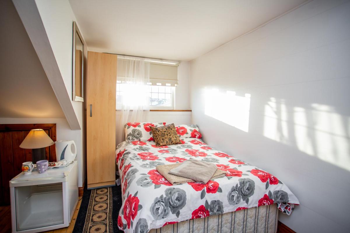 The Avocet by #ShortStaysAway - Housity