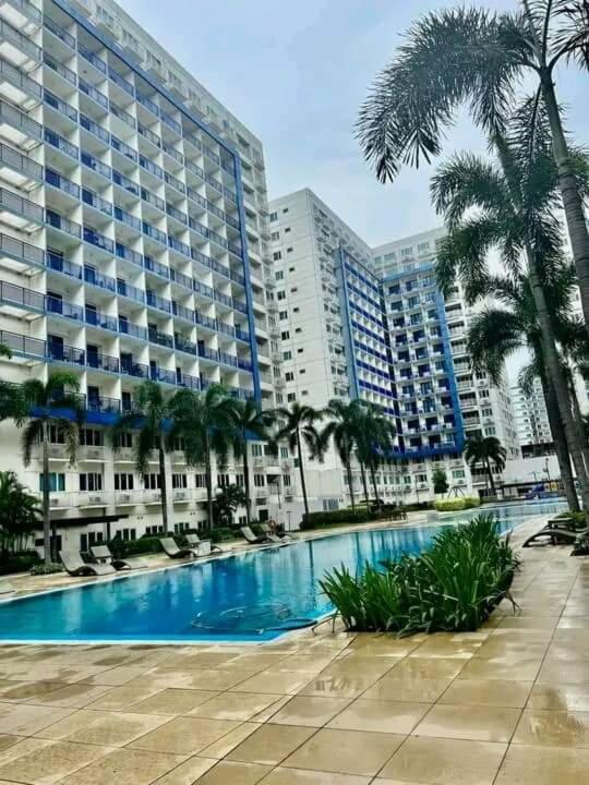 Condotel Staycation For Rent - Housity
