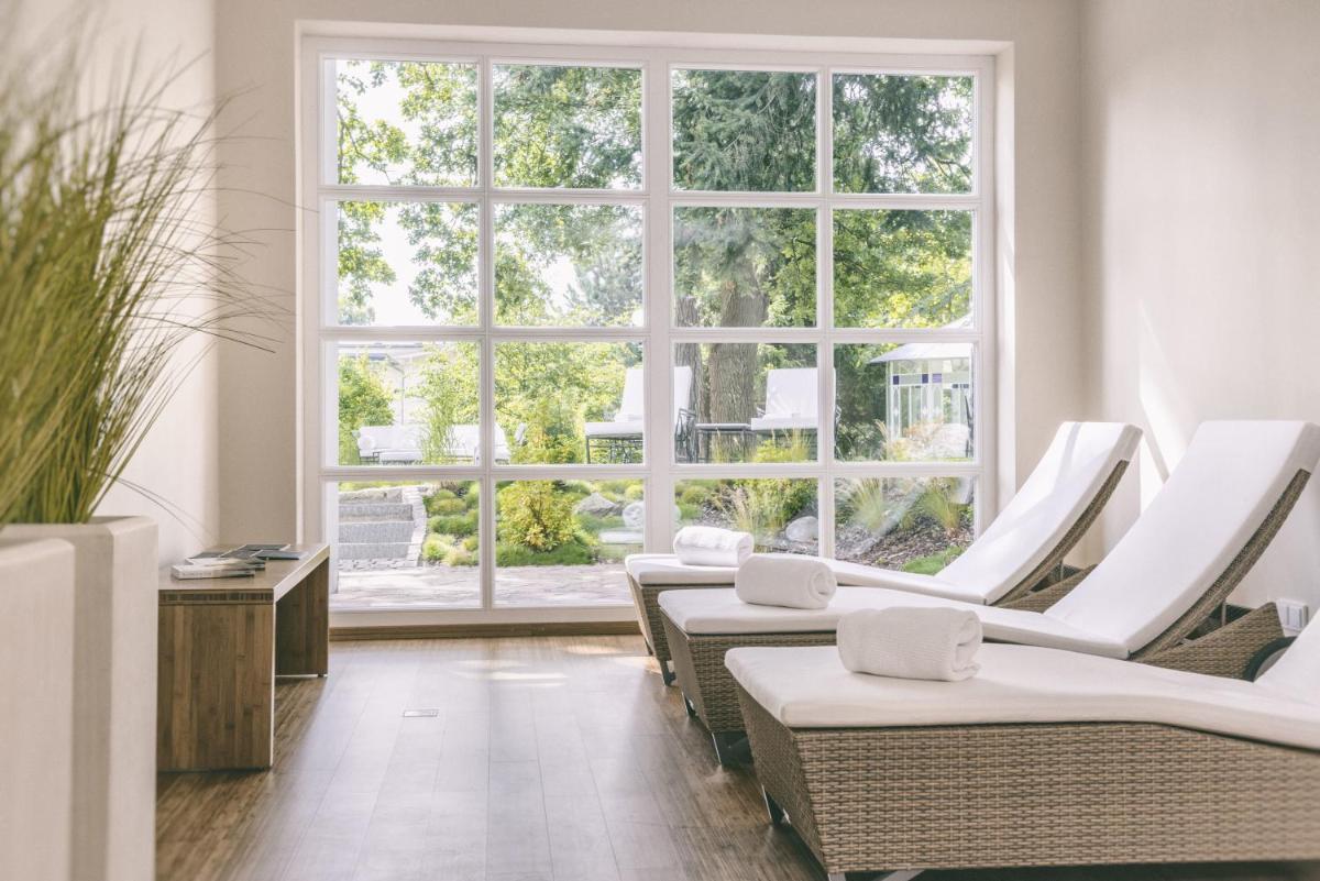 Ein Sitzbereich in der Unterkunft ROEWERS Privathotel & Spa