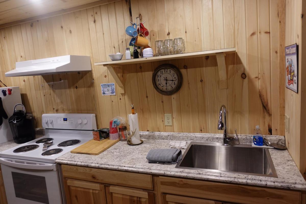 Rangeley Saddleback Inn - Housity
