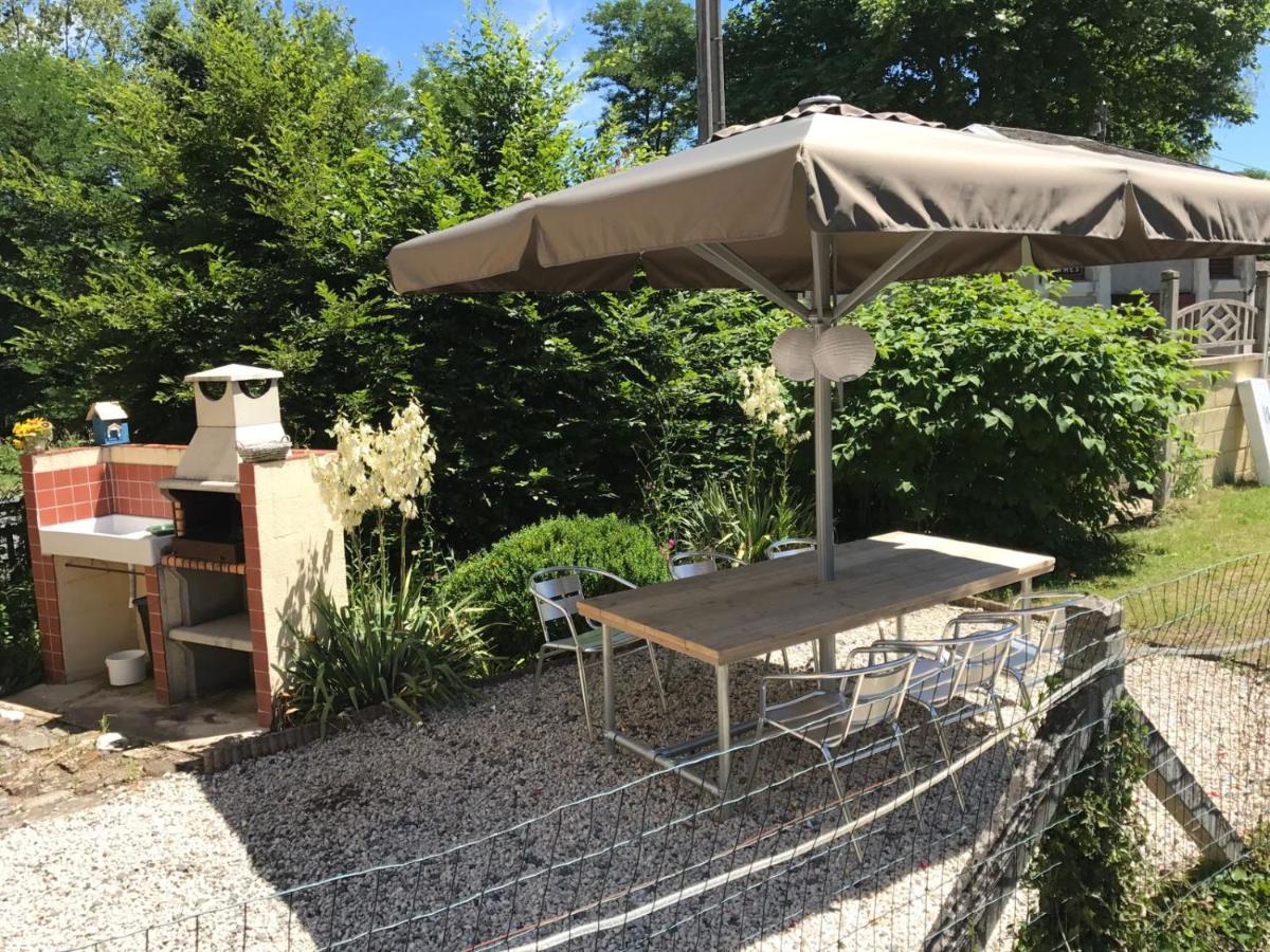 La Gare de Magnette - Housity