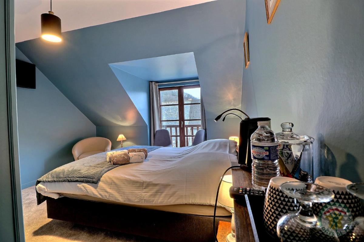 La Bergerie - Gîte et Chambres d'Hôtes - Piscine Chauffée - Housity