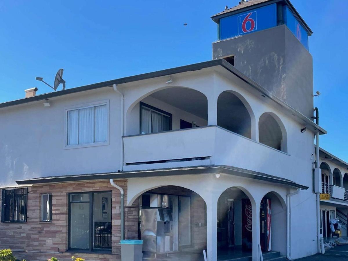 Motel 6 Richmond CA Civic Center - Housity