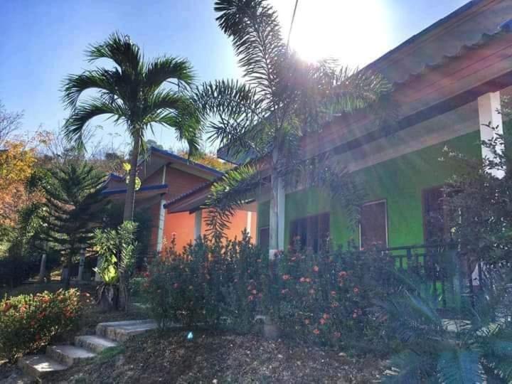 Kannika keen House - Housity