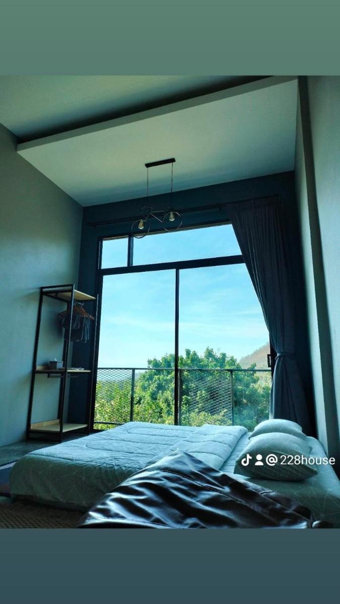 228 House - Housity