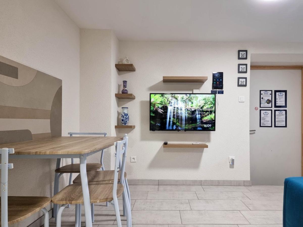 Travel Homes - Underground, F1 chic et rénové - Housity