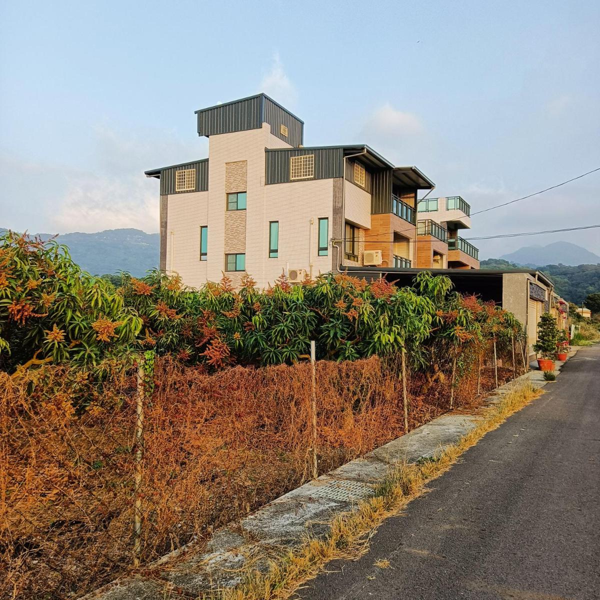枋寮鳥窩窩 - Housity