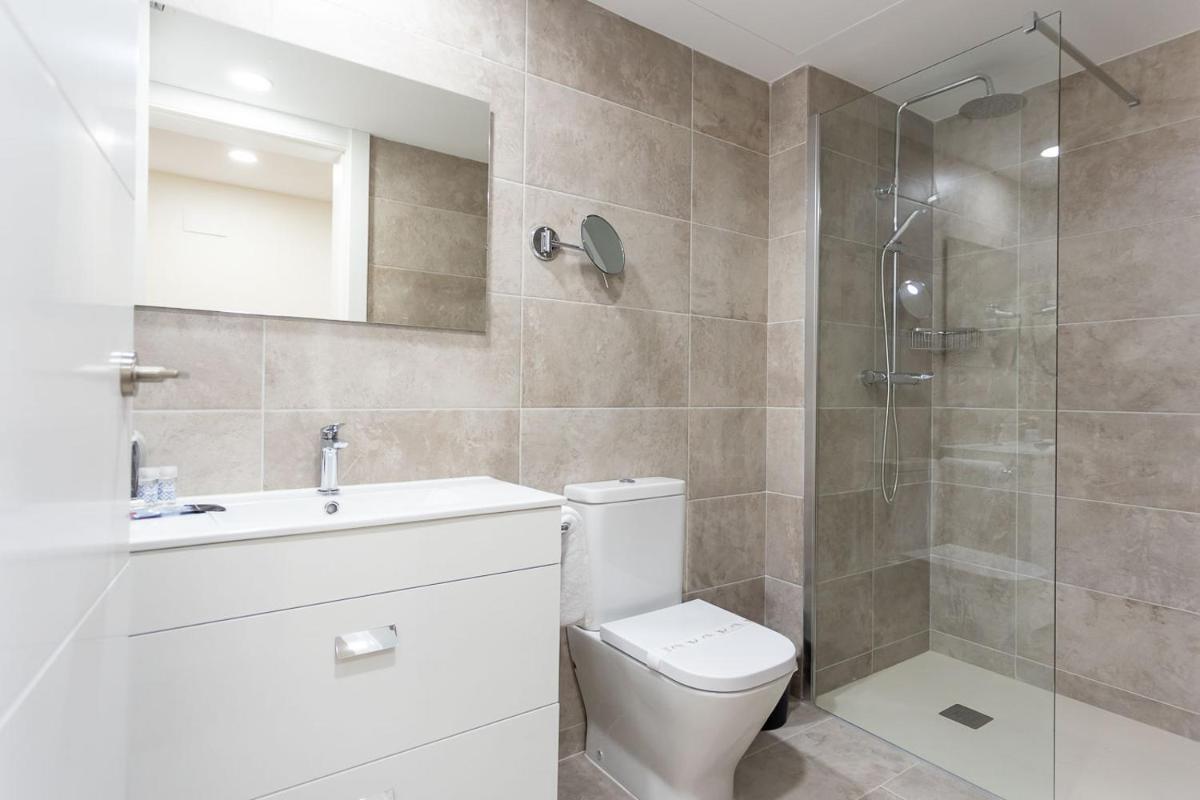 Hotel SAIOLA - Housity