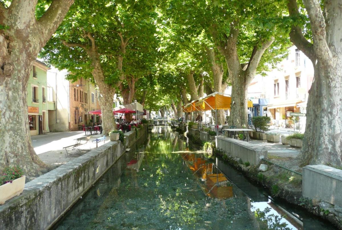 Maison de vacances à louer dans le Gard Provençal, semaine de 7 jours minimum, samedi au samedi, 10 personnes, Le Mas du Colombier - Housity