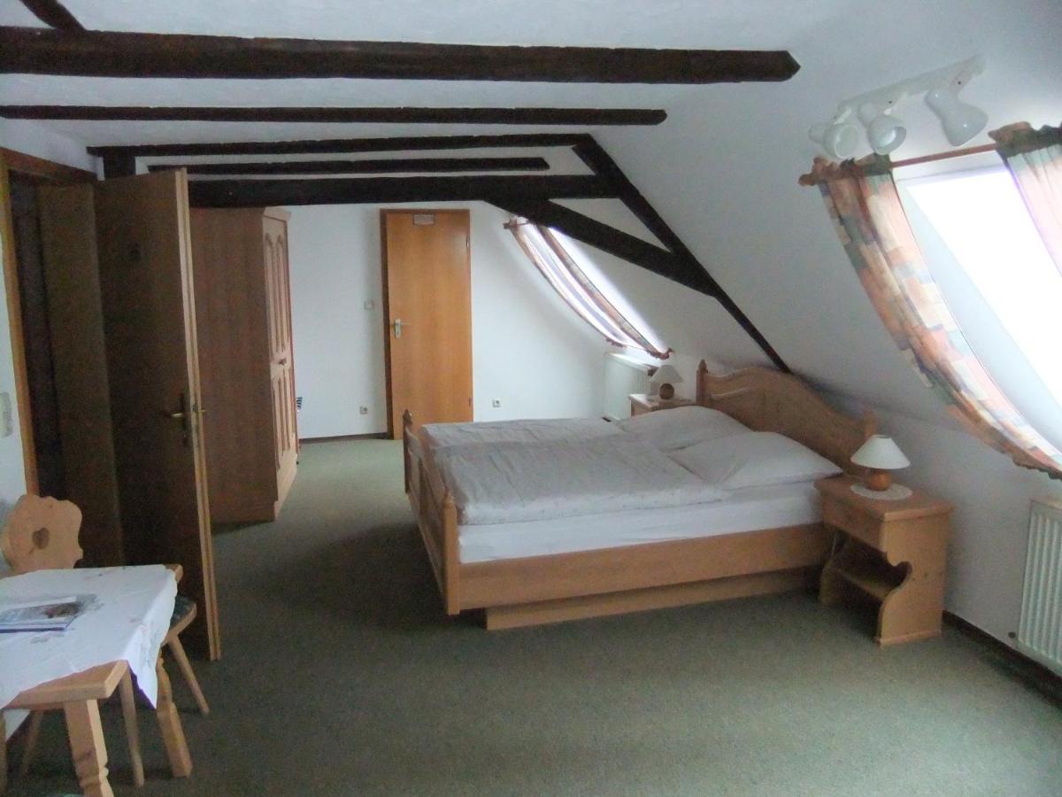 Gasthof Rotes Roß - Housity