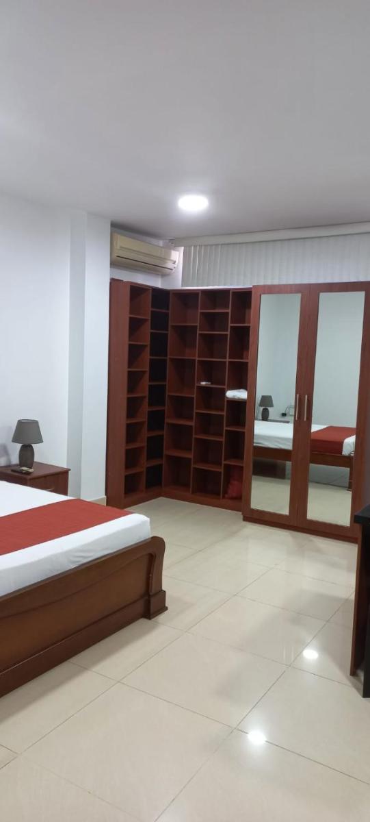 APARTAMENTO De 2 DORMITORIOS EN EL CENTRO DE MANTA - Housity