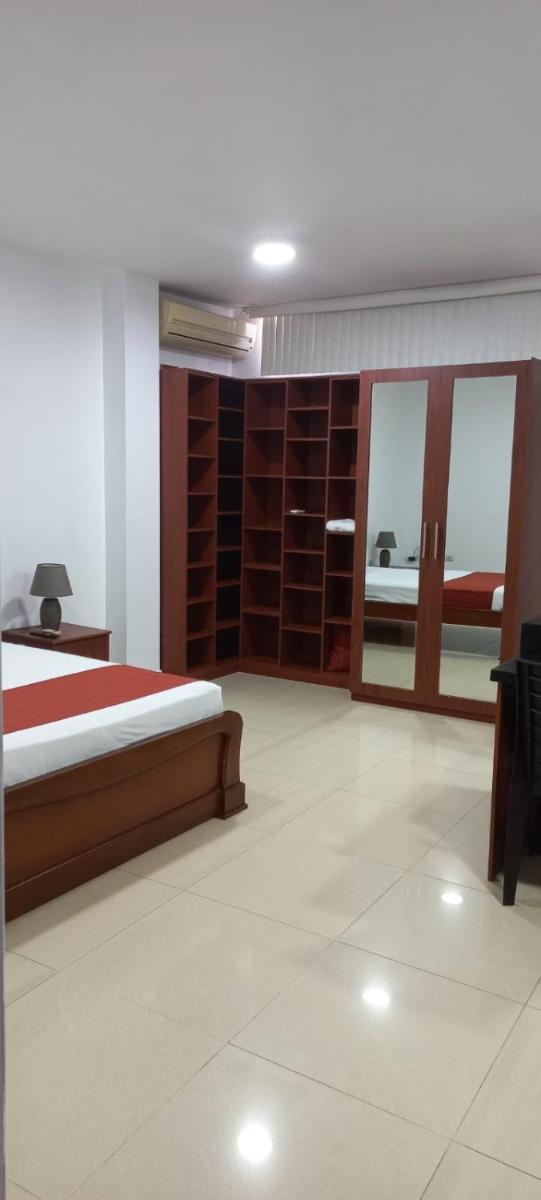 APARTAMENTO De 2 DORMITORIOS EN EL CENTRO DE MANTA - Housity