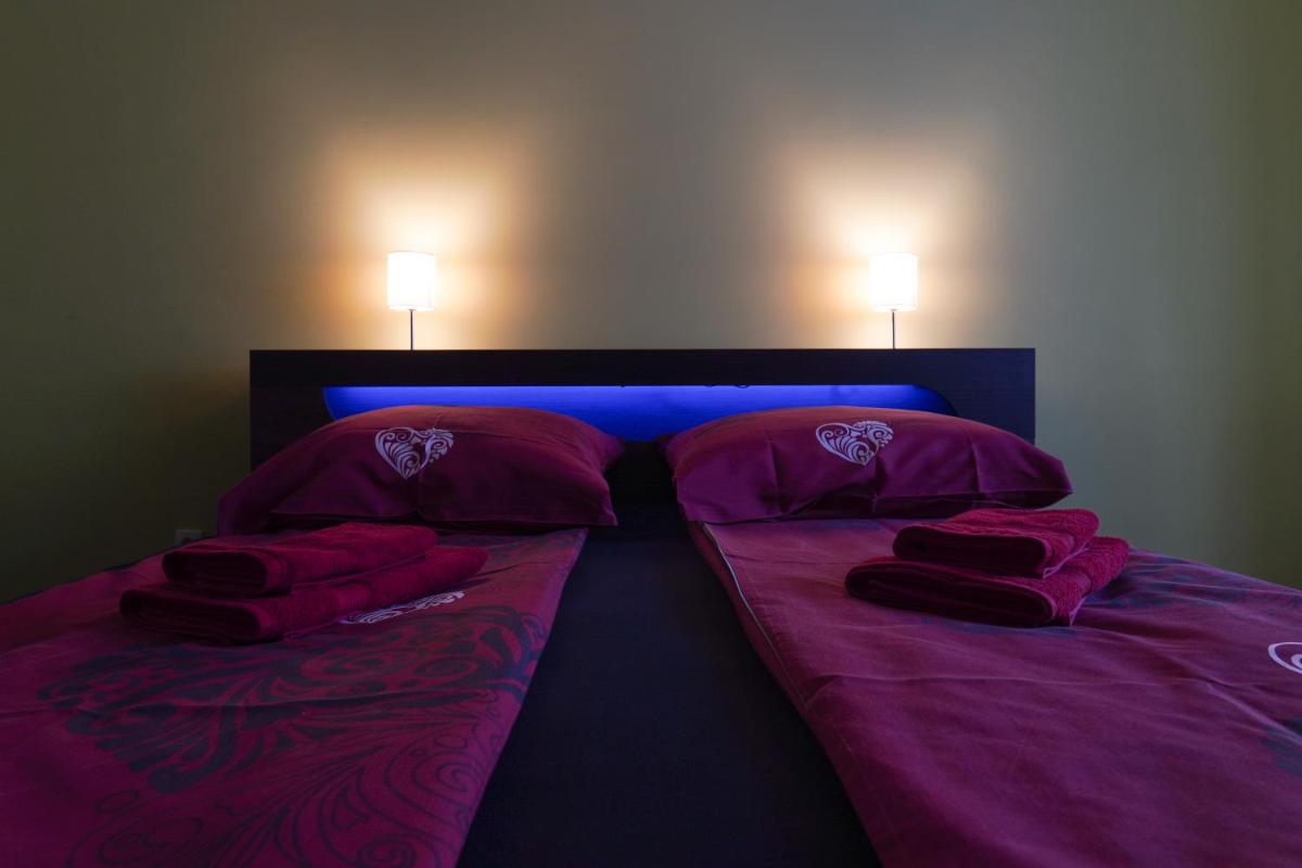 Lia Apartman Pécs - Housity