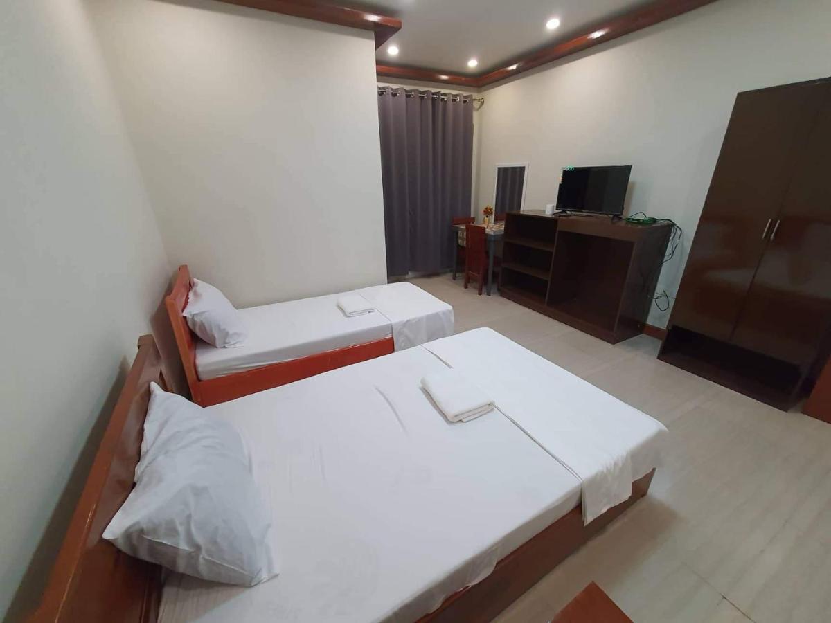 Laxur Odayya Hotel - Housity