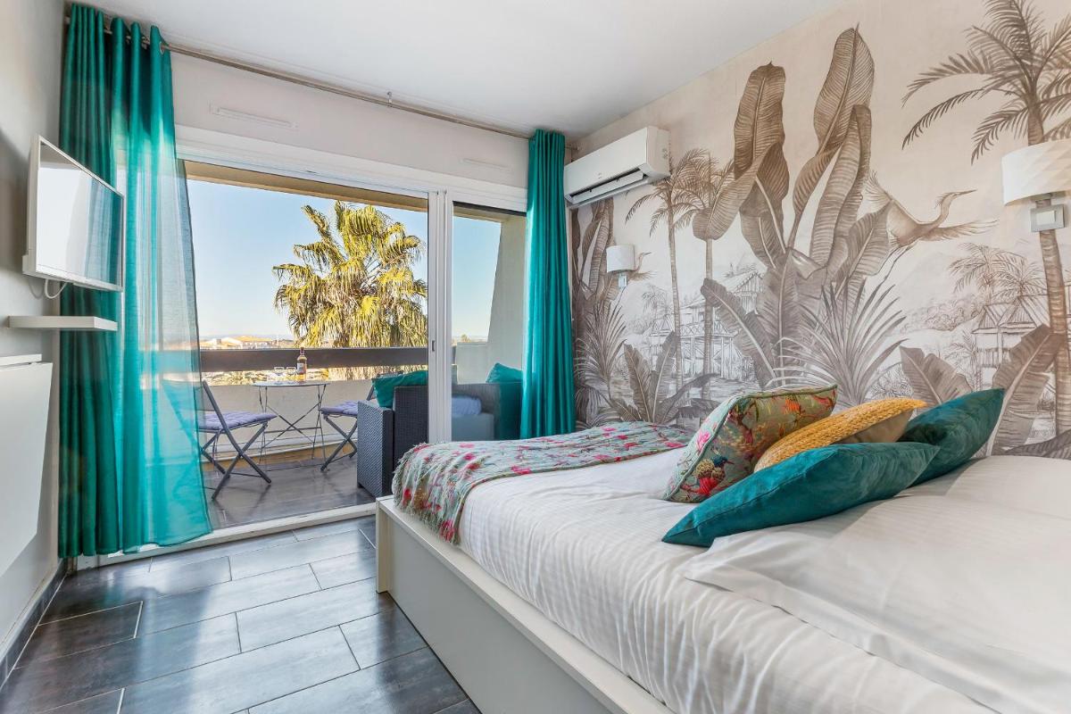 Sunset 755 Naturist Port Nature - Housity