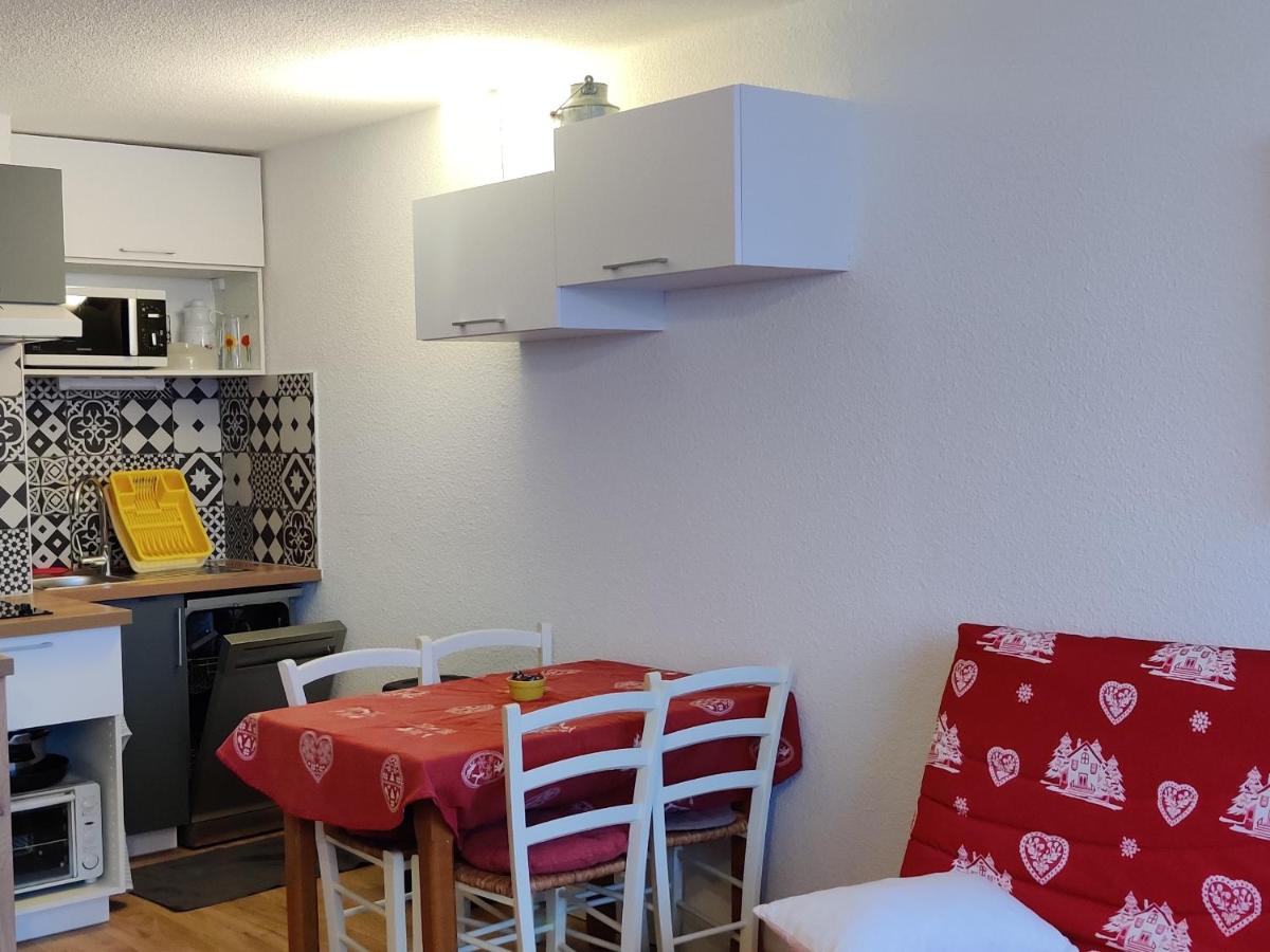 Les Brasses - Housity