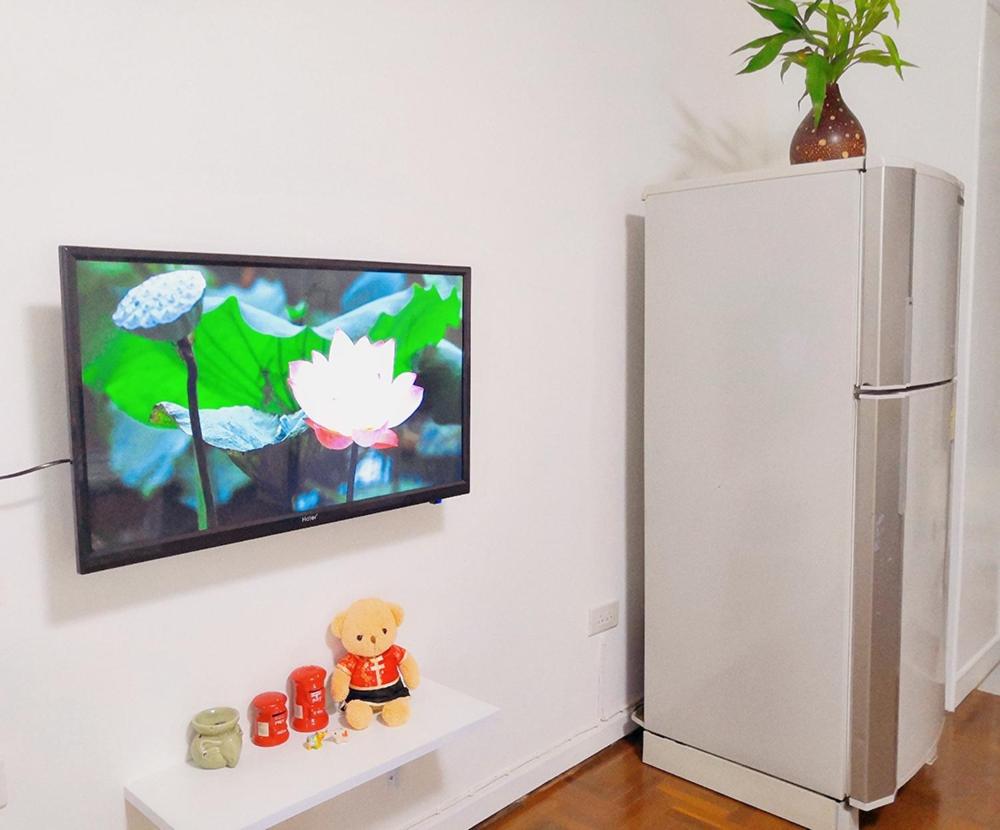 7 pool condo opposite the train station near old city and Nimman - Housity