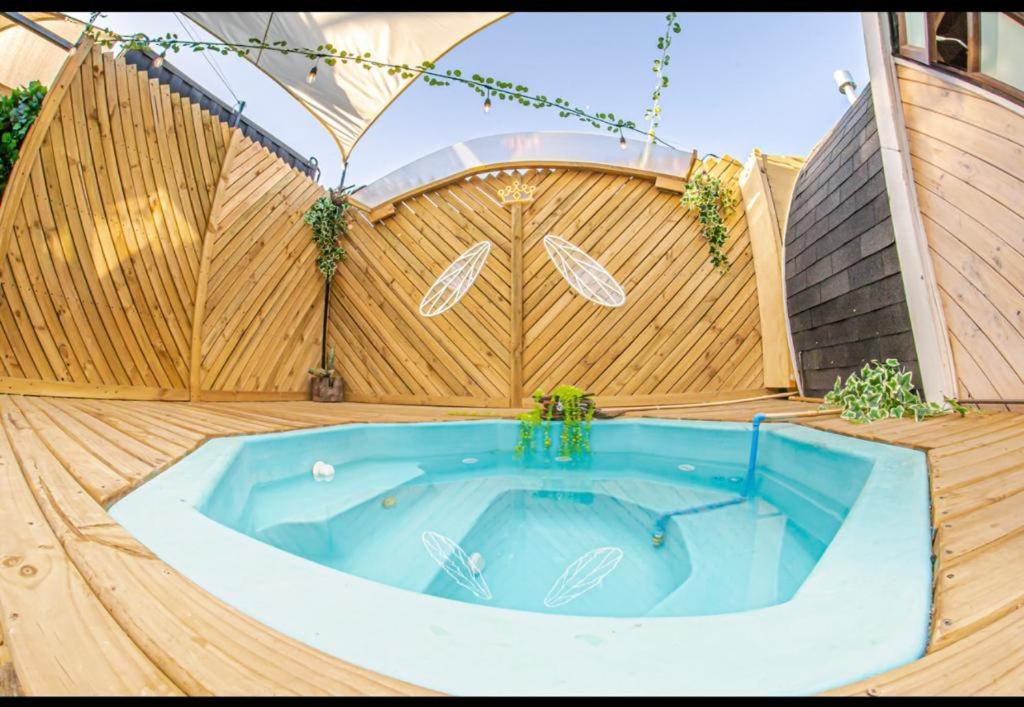 Estadía en Villa Alemana Opción a Jacuzzi Tiny BeeHouse - Housity