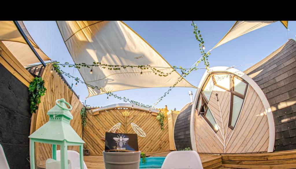 Estadía en Villa Alemana Opción a Jacuzzi Tiny BeeHouse - Housity