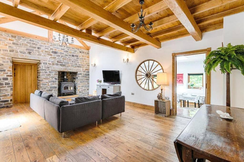 The Barn - Housity