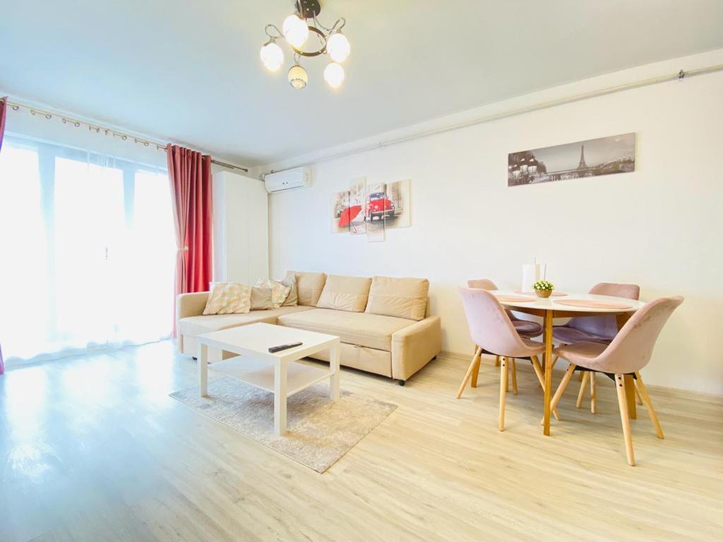 Sea Side Ada Apartment - Housity