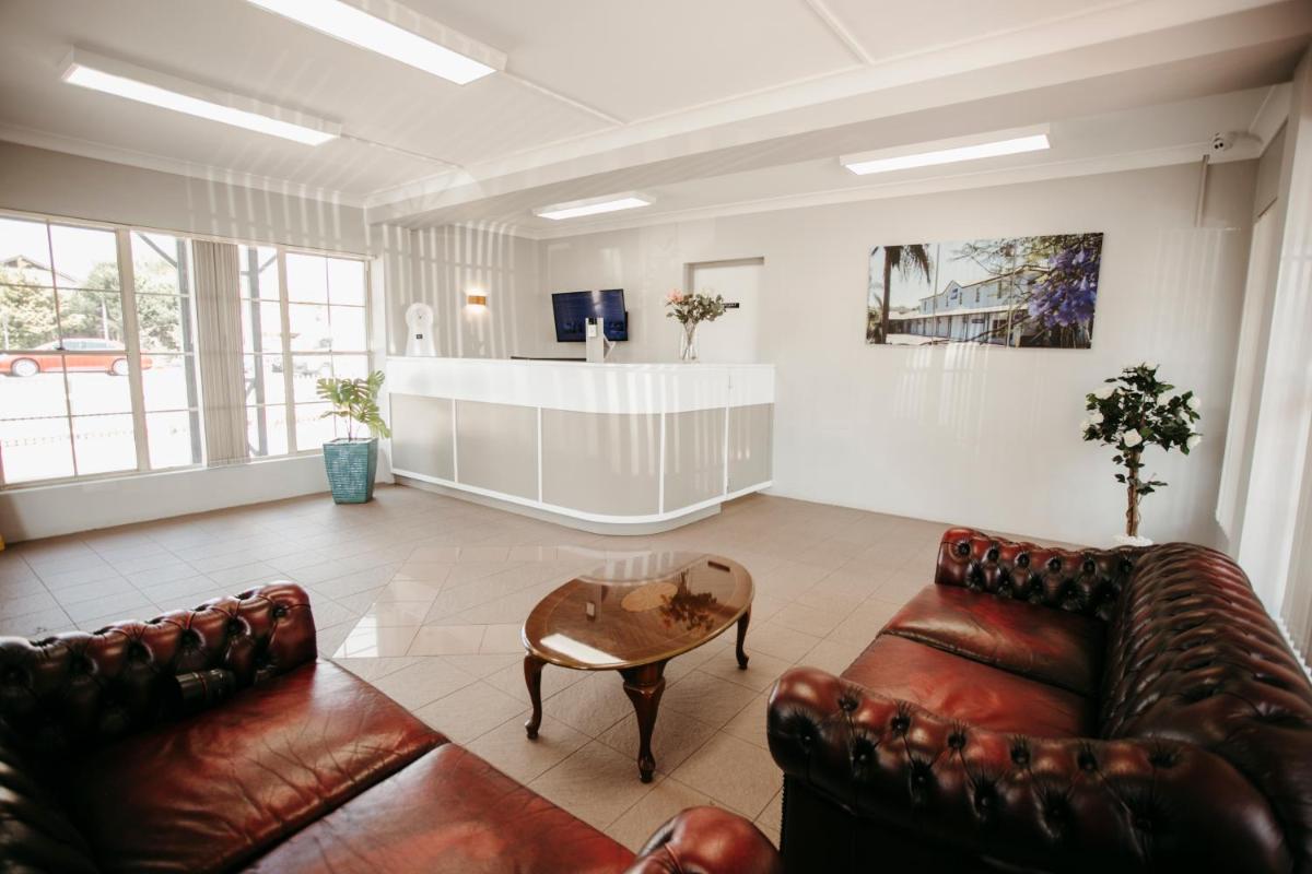 Colonial Motel Richmond - Housity