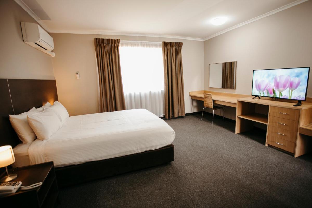 Colonial Motel Richmond - Housity