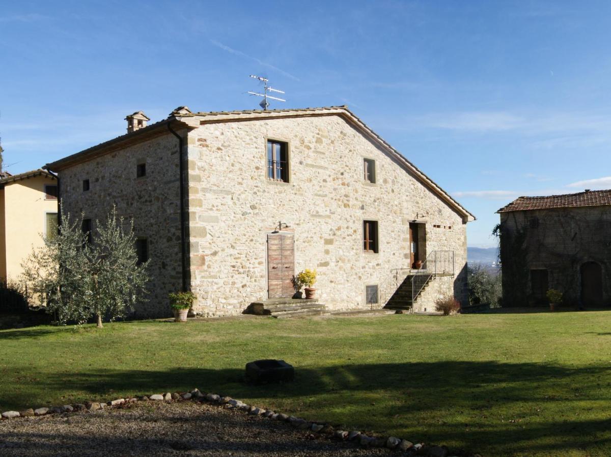 Appartamenti con cucina nelle colline toscane - Housity
