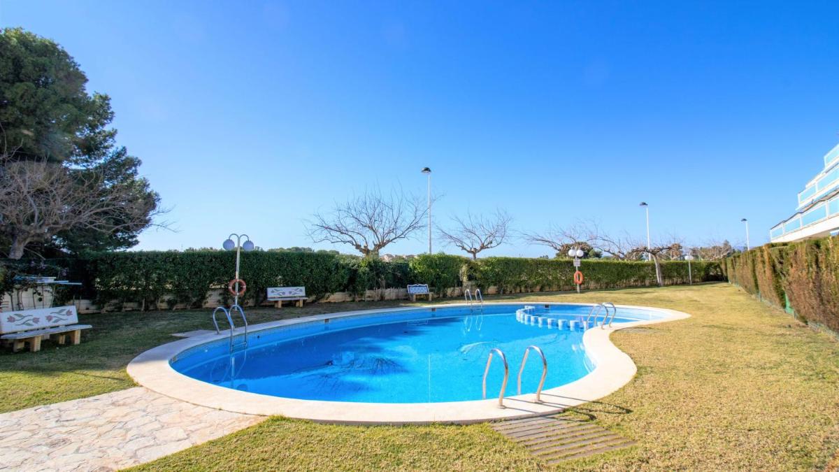 Canaret 1º A Apartamento en segunda línea de playa Albert Villas - Housity