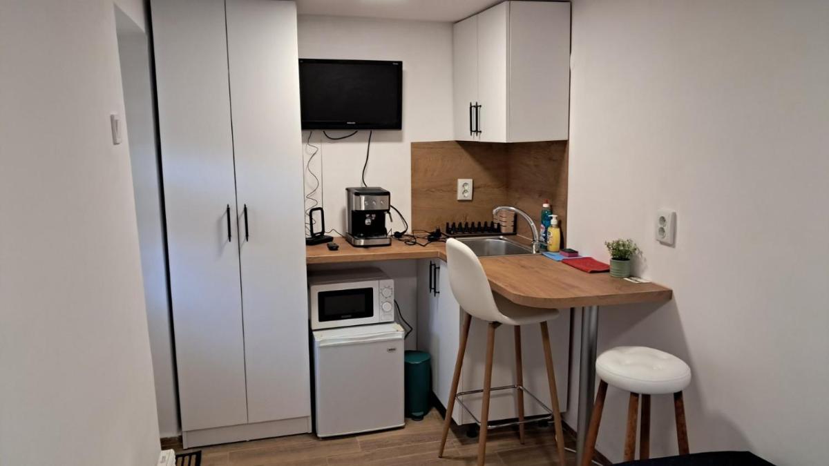Plamena guest house kardzhali - Housity