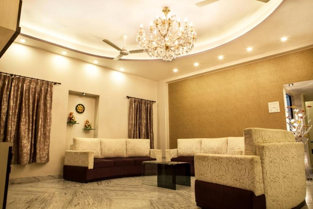 Suitetrails - Saini International