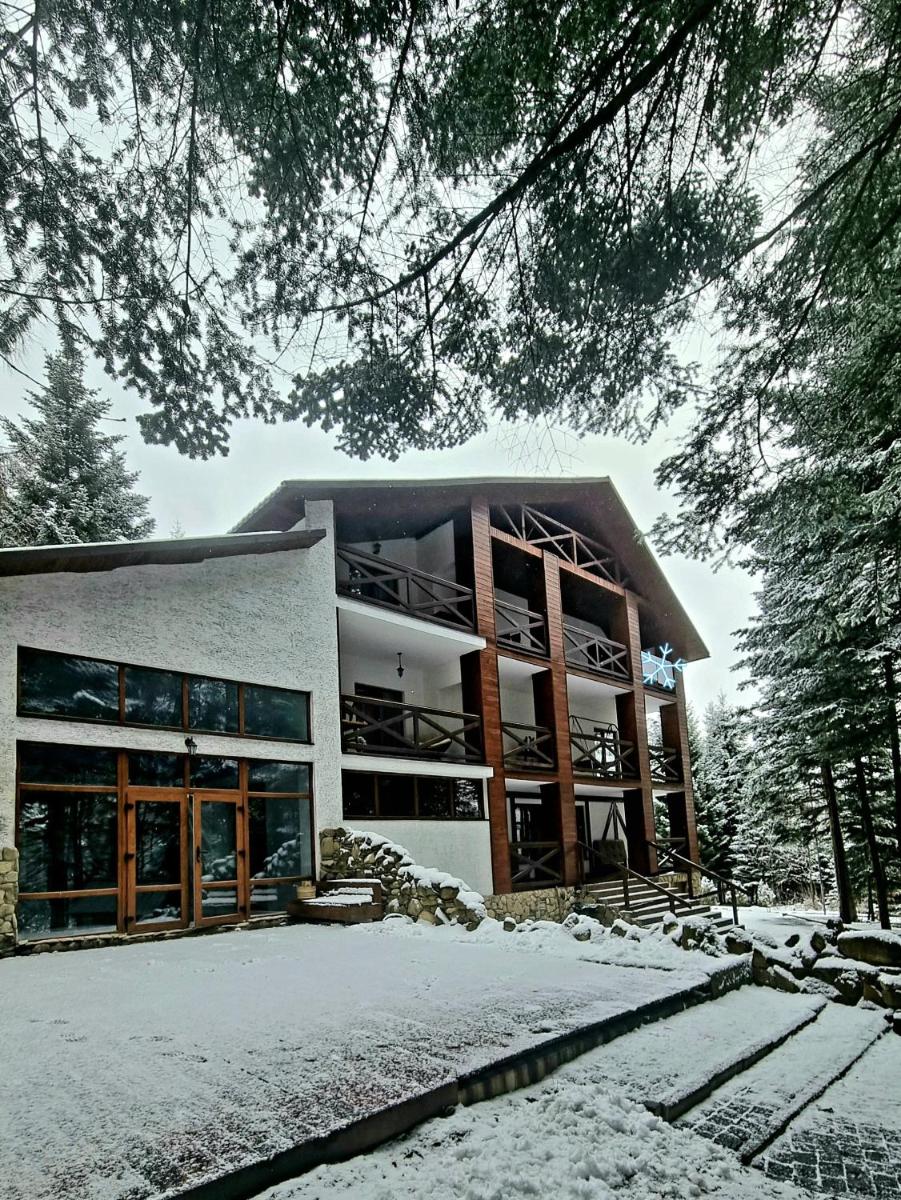 Fortetsya Myhove - Housity