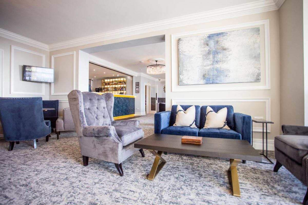 Doric Hotel - Housity