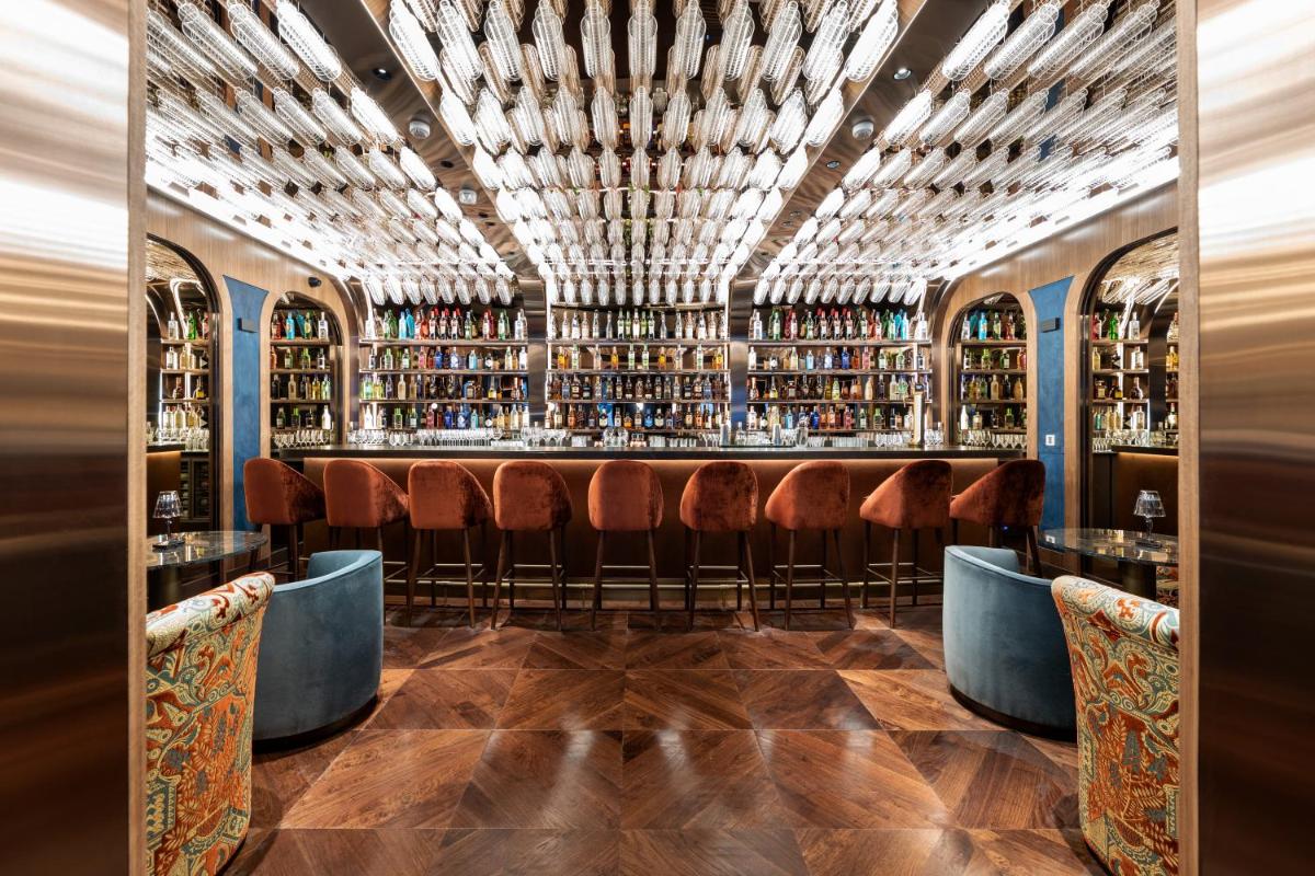 El salón o zona de bar de Seda Club Hotel - Small Luxury Hotels