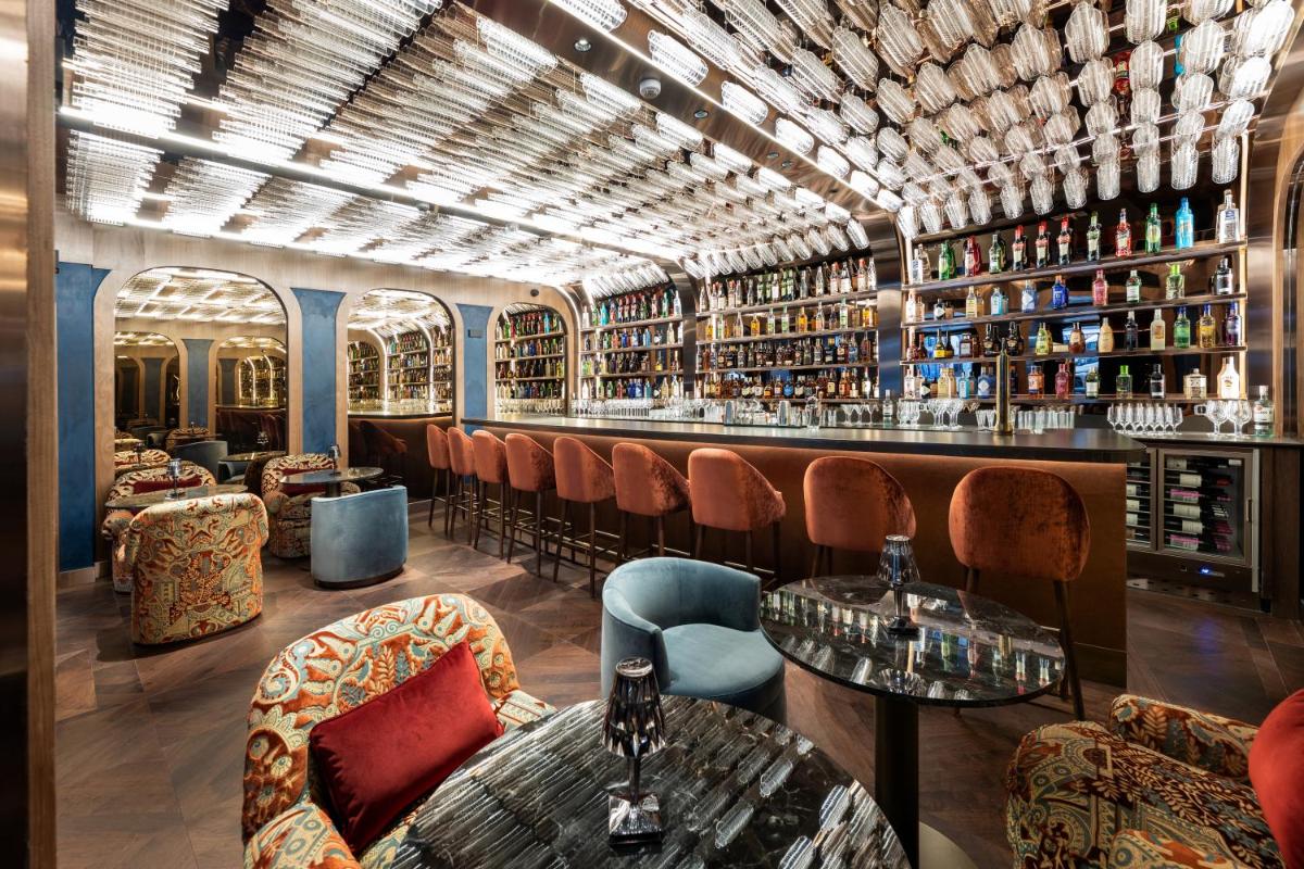 El salón o zona de bar de Seda Club Hotel - Small Luxury Hotels