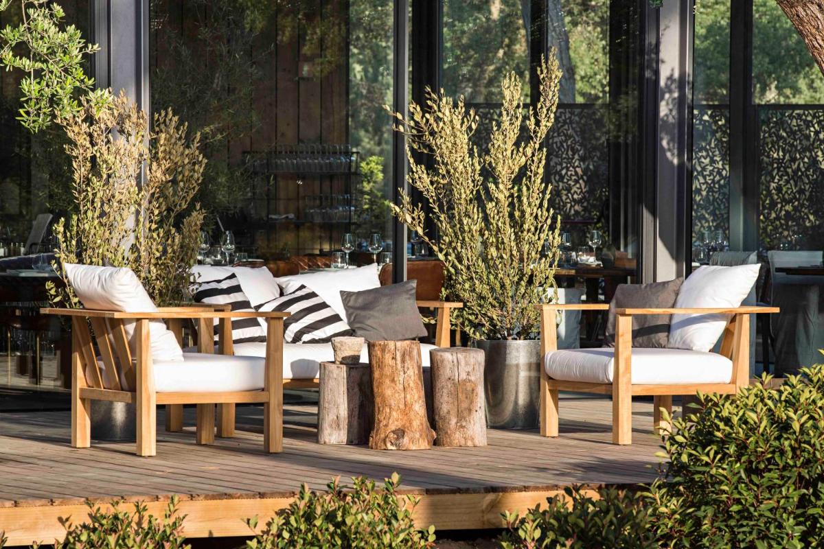 Um jardim no exterior de Sublime Comporta Country Retreat & SPA
