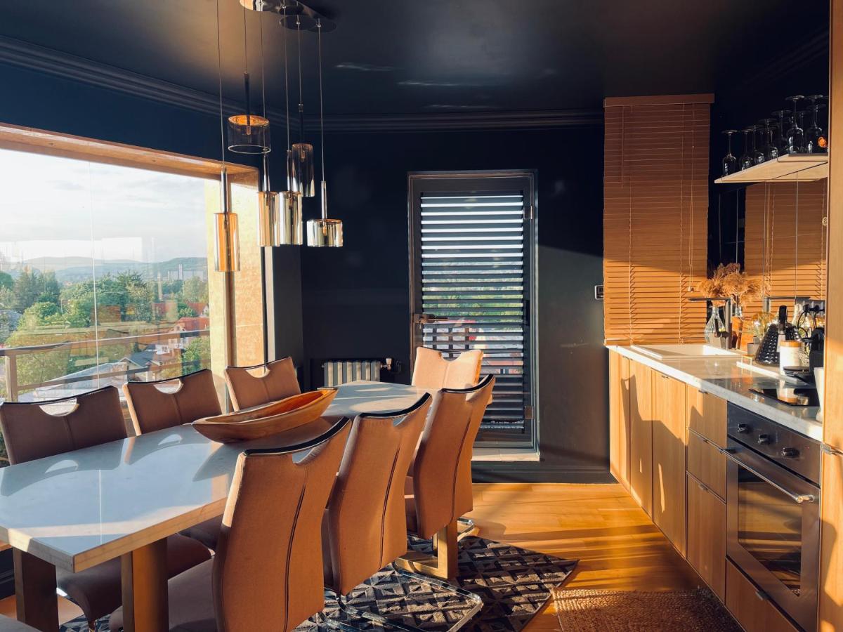 NOIR PENTHOUSE - Housity