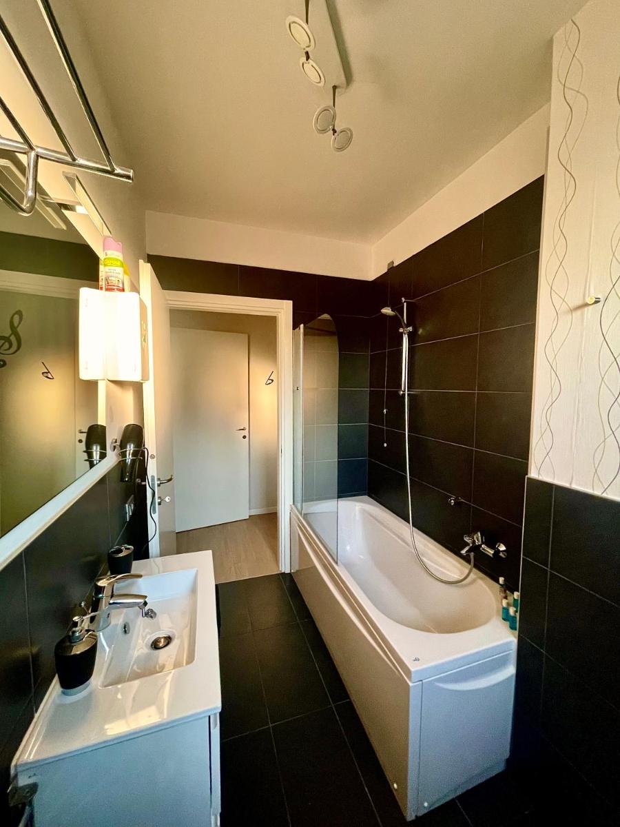 Lake Como view Apartment - Housity