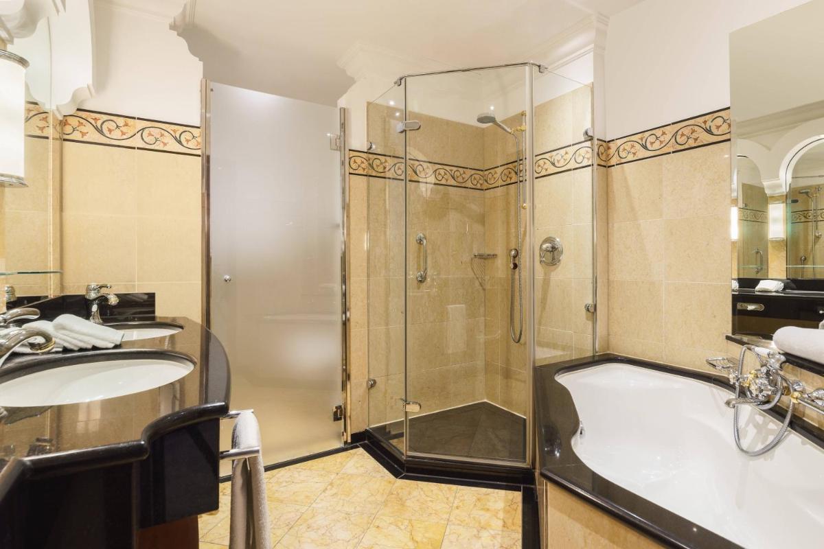Un baño de Castillo Hotel Son Vida, a Luxury Collection Hotel, Mallorca