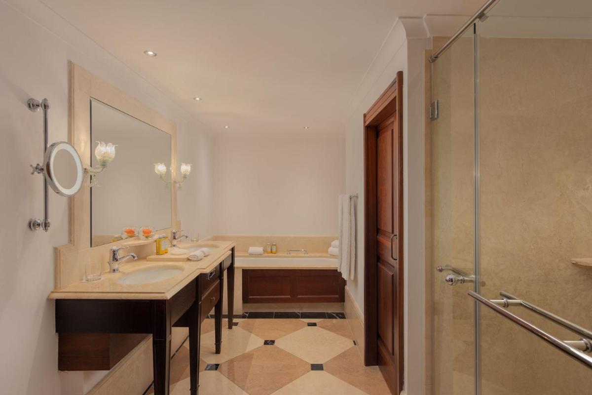 Un baño de Castillo Hotel Son Vida, a Luxury Collection Hotel, Mallorca