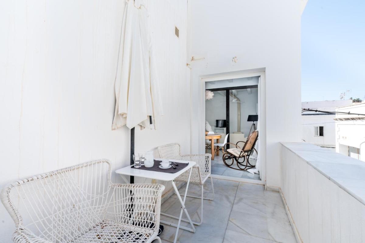 El Erizo Apartamentos - Housity