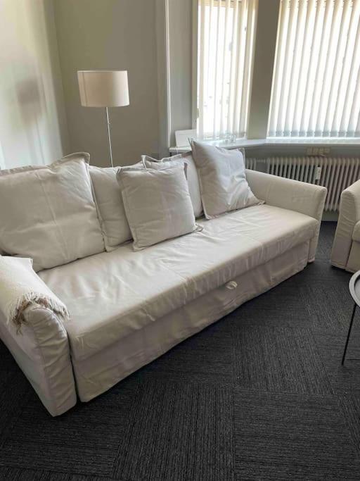 Cozy 4-Bedroom Apartment Aalborg - Housity