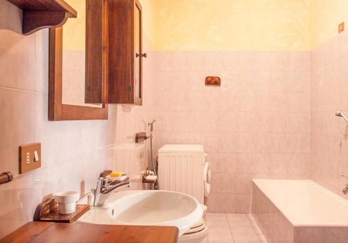 Il Pontile - Historic Center by villavistalago Bellano - Housity